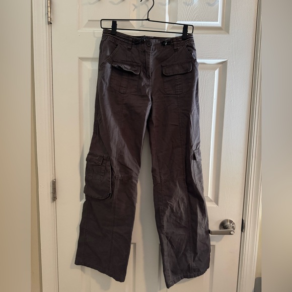 Brandy Melville Kim Cargo Pants - Picture 2 of 4